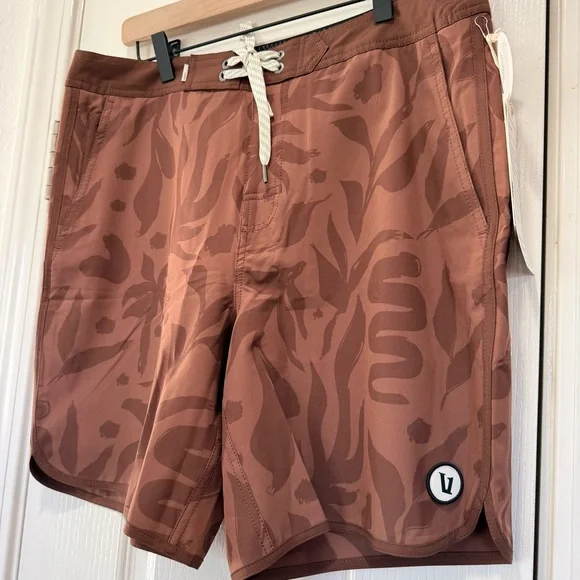 Vuori Cruise Boardshorts Men’s 32 Hazelnut Contigo Performance Stretch NWT - Picture 4 of 9